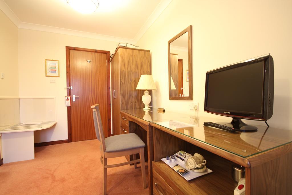 Strathburn Hotel Inverurie Exterior foto