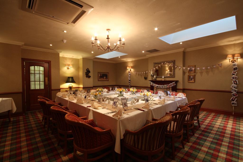 Strathburn Hotel Inverurie Exterior foto